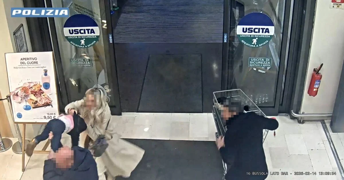 Bérgamo: homem tenta raptar menina de 1,5 ano na entrada de supermercado e causa fratura no fêmur