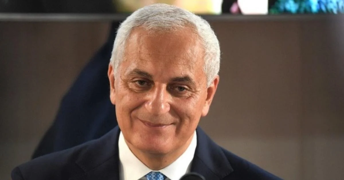 Quem é Nicola Caputo: o ex-eurodeputado citado nos Epstein Files e a controvérsia pública