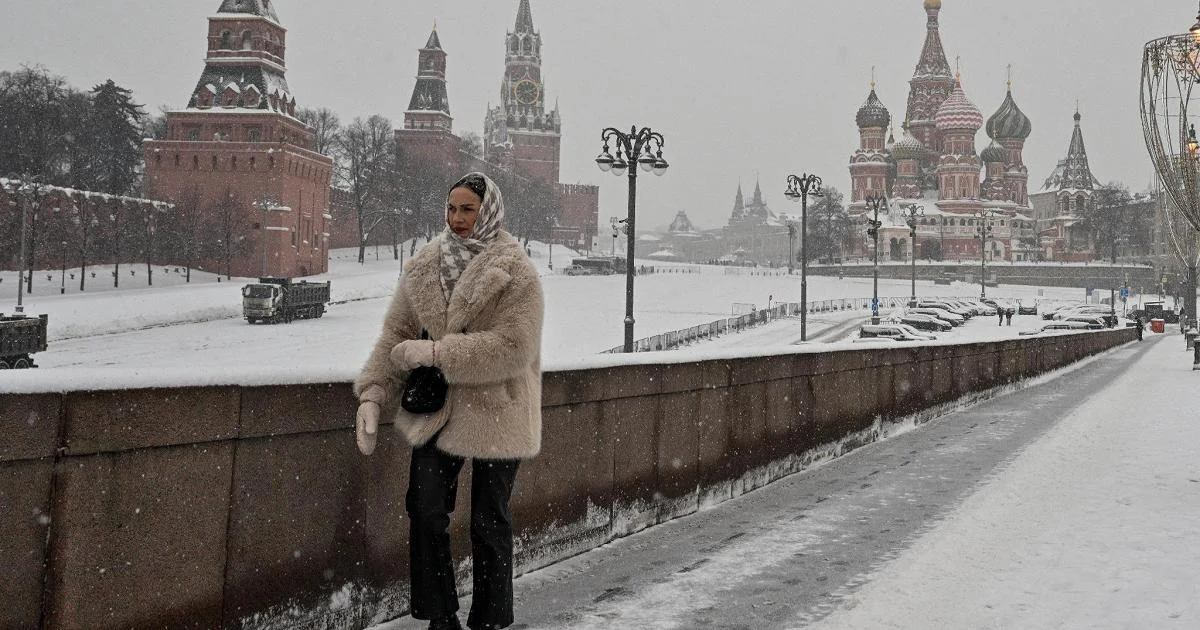 Rússia lança mísseis Zircon e acusa Kiev de 'célula terrorista'; Alemanha pressiona aliados por gastos de defesa