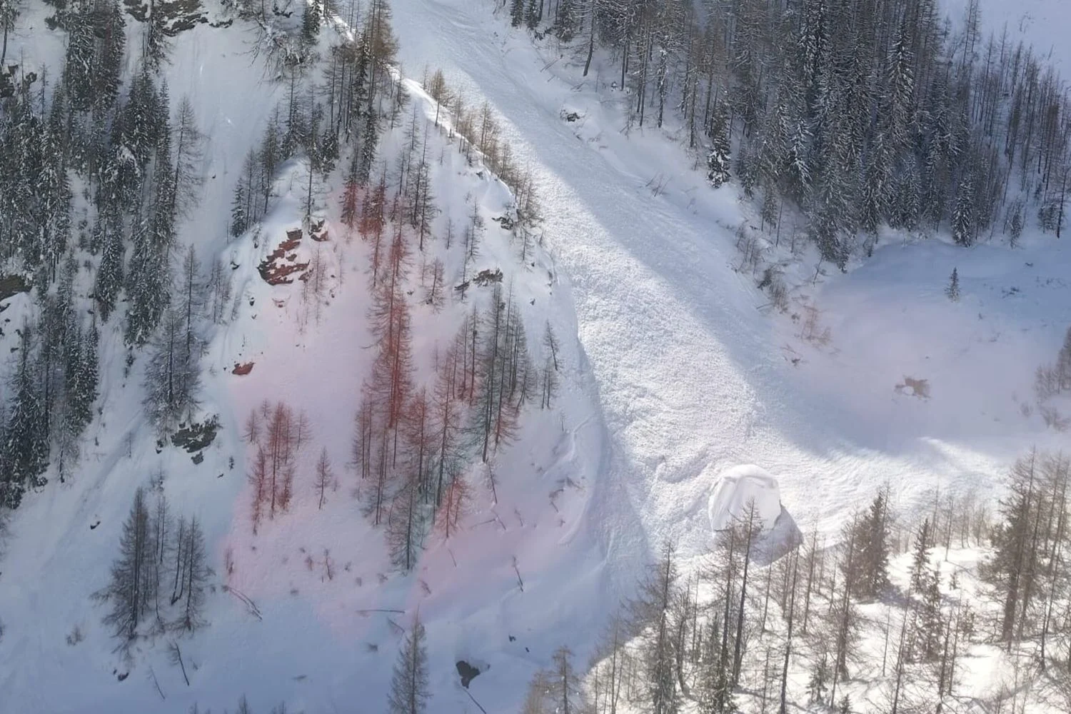 Valanga no Canale del Vesses, perto de Courmayeur, deixa dois mortos e um ferido grave