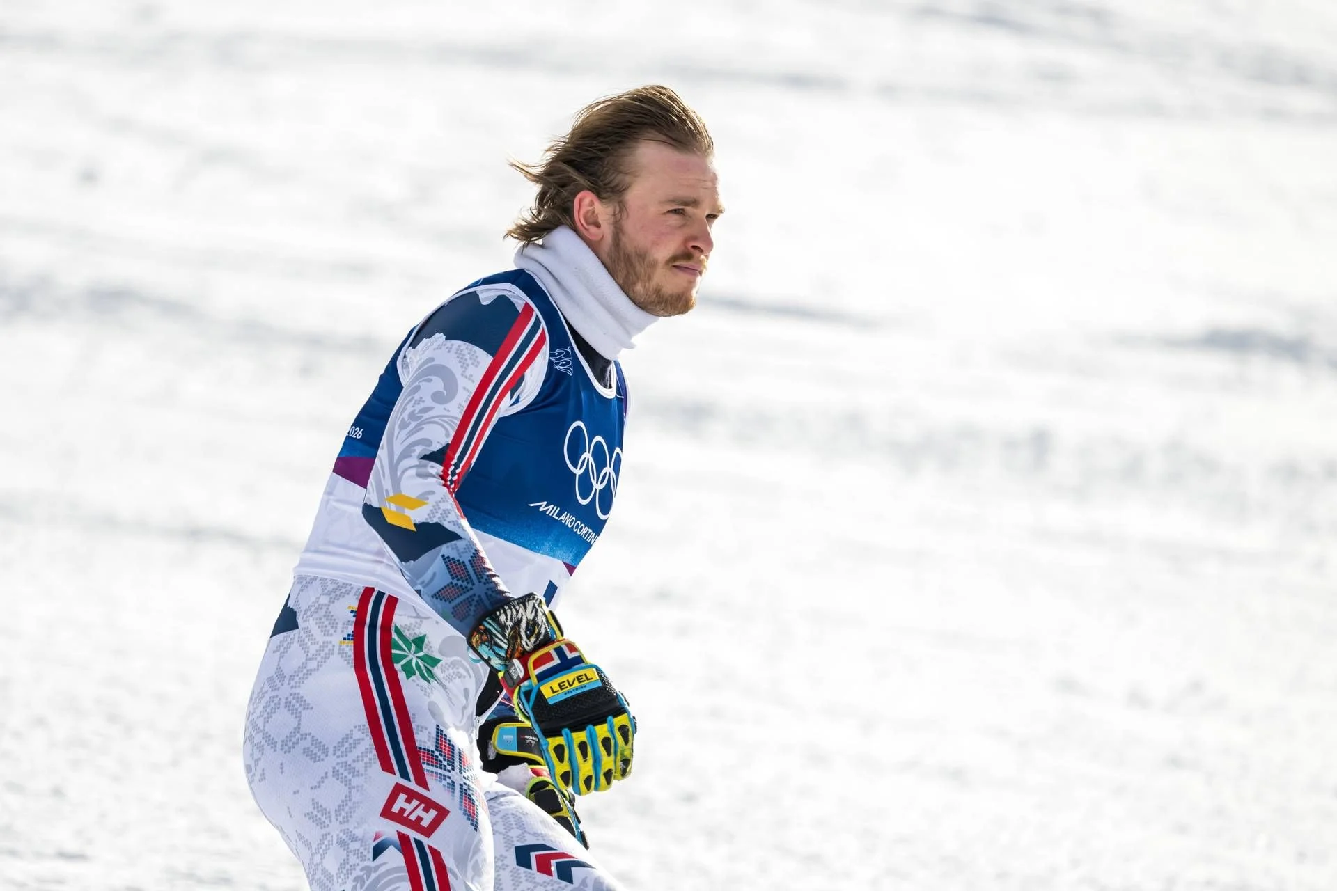 McGrath perde ouro no slalom de Milano-Cortina 2026: Desespero na pista Stelvio de Bormio