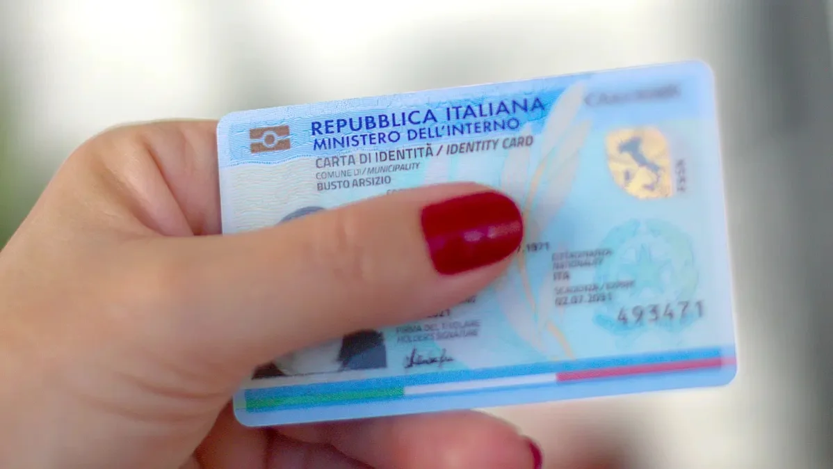 Carta d'Identità Elettronica na Itália: Como Agendar e Quais Documentos Levar