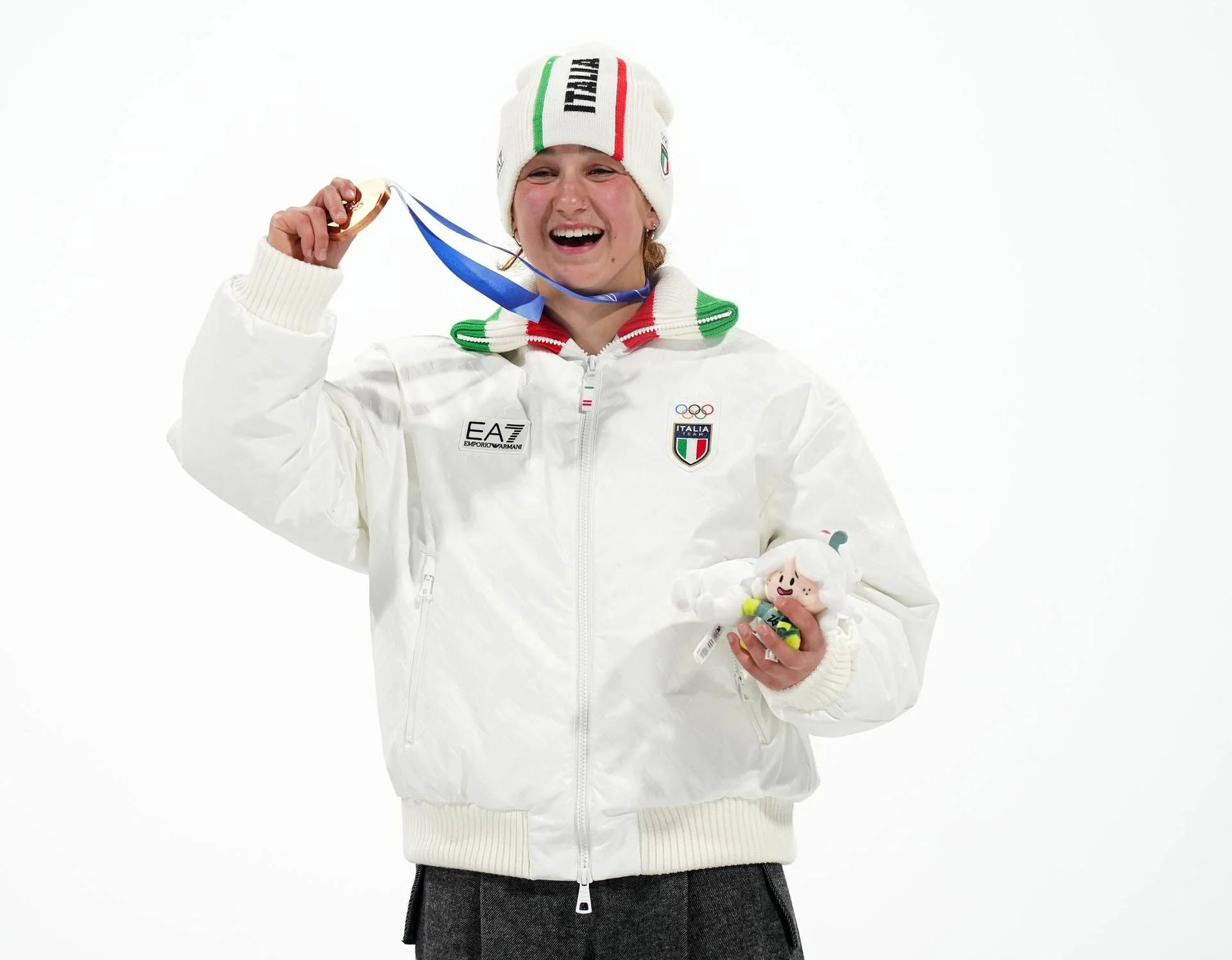 Flora Tabanelli: A jovem que deu ao freeski italiano o primeiro pódio olímpico em Milano Cortina 2026