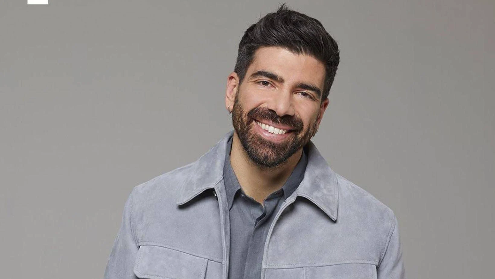 Gianluca Gazzoli conduzirá as Novas Propostas no palco do Ariston em Sanremo 2026