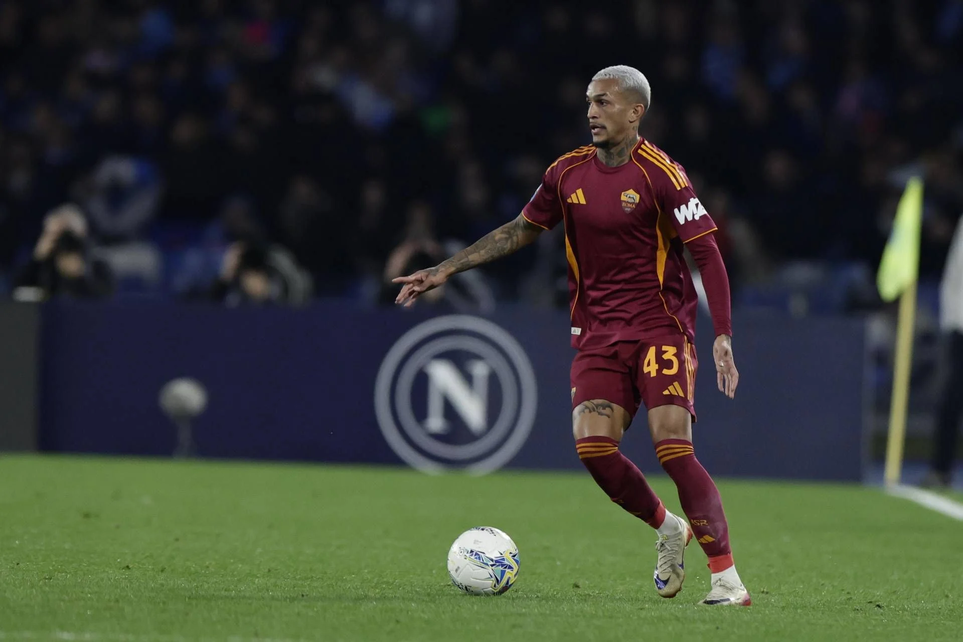 Wesley volta ao grupo e alivia a Roma: Pronto para treinar antes do duelo com a Cremonese