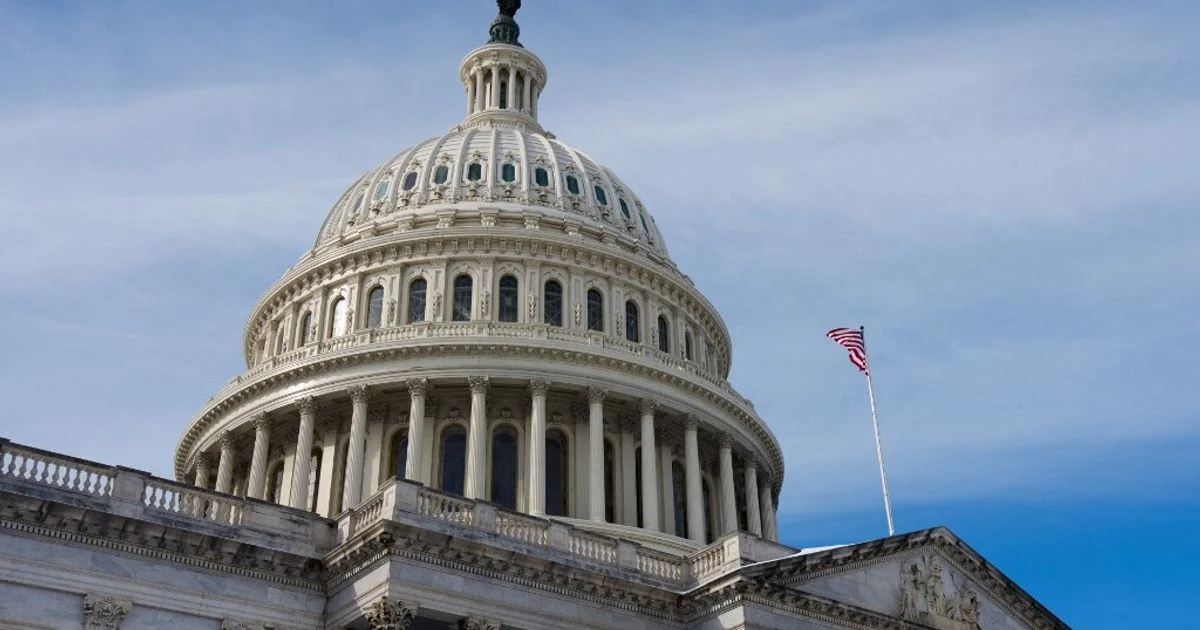 EUA: Crescimento do PIB desacelera por efeito do shutdown; inflação supera expectativas