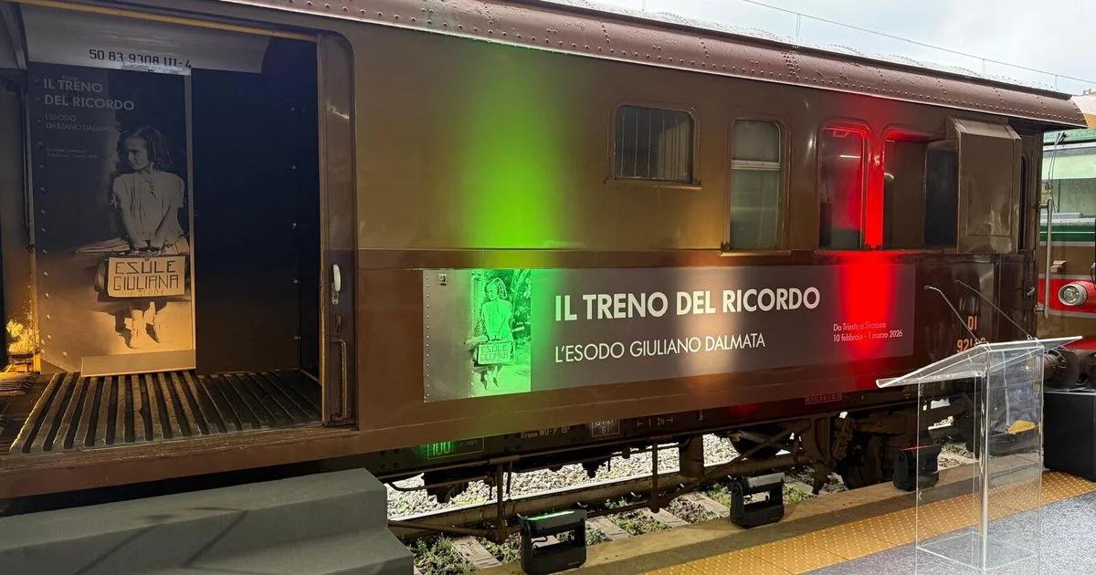 Treno del Ricordo chega a Roma: exposição itinerante reaviva memória das foibe e do êxodo giuliano-dalmata