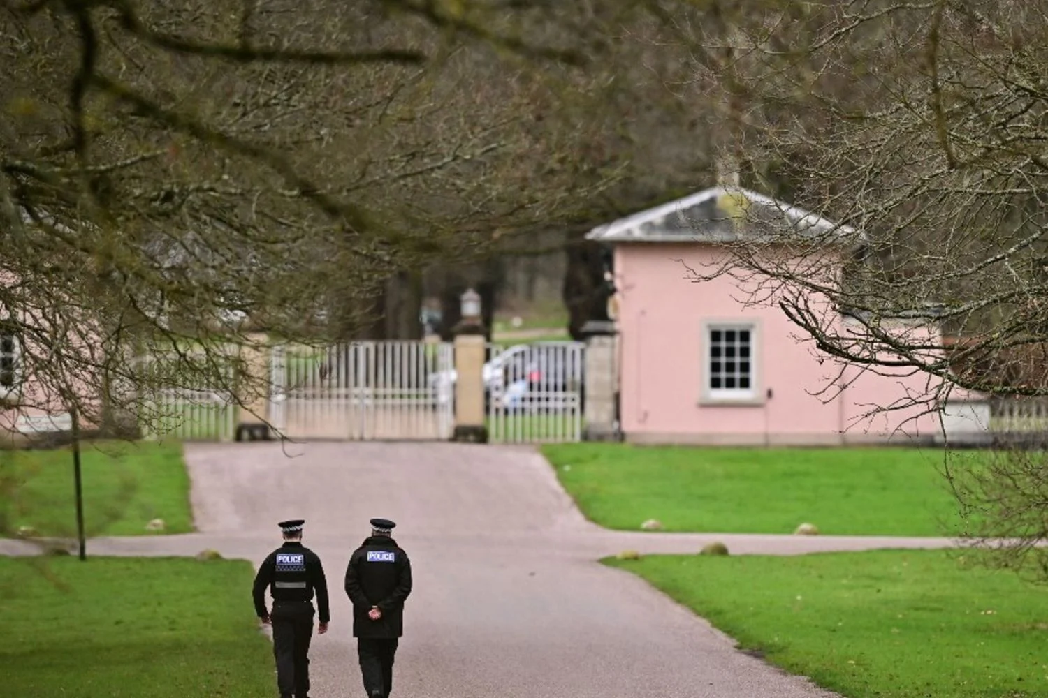 Londres cogita lei para retirar o príncipe Andrew da linha de sucessão