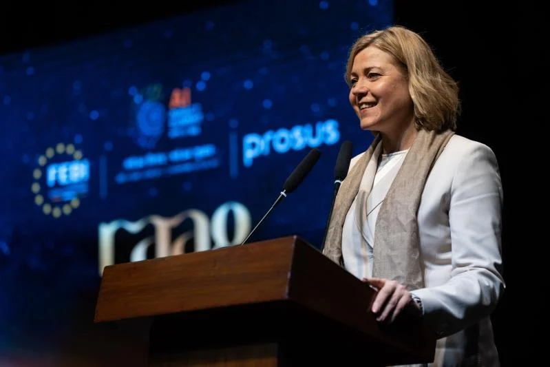 Continente IA: Europa acelera o relógio geopolítico e estreita laços com a Índia