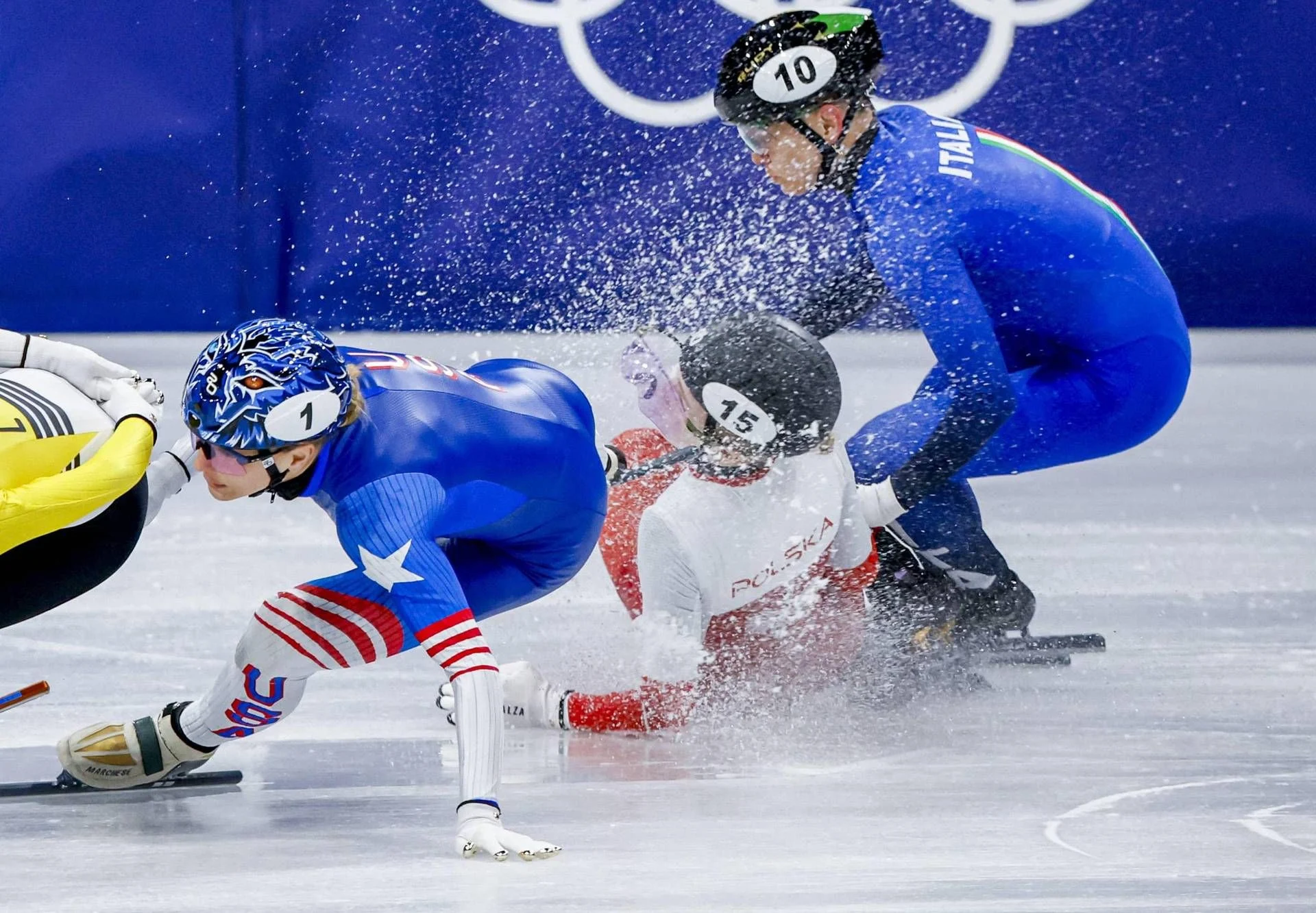 Milano-Cortina 2026: queda no short track fere a polonesa Kamila Sellier; Fontana se recupera e avança