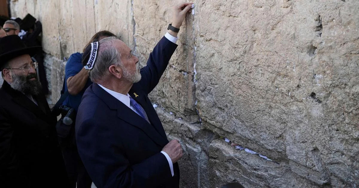 Huckabee afirma que Israel teria 'direito bíblico' sobre grande parte do Oriente Médio