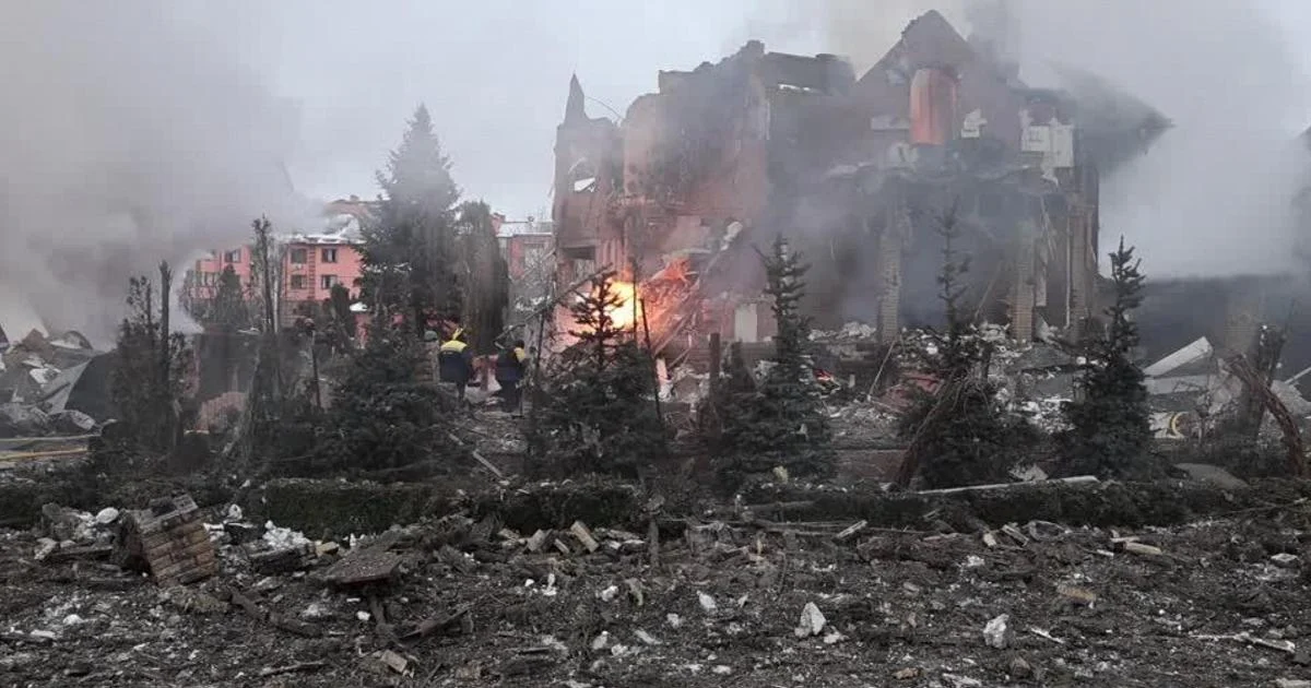 Explosões em Kiev e ataque em Leopoli: um preso, uma morta e 25 feridos em novo ciclo de violência