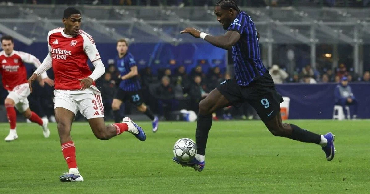 Inter mantém fuga na Serie A e vence o Lecce por 2-0 com gols de Mkhitaryan e Akanji