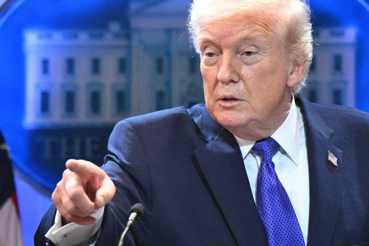 Trump eleva tarifas globais para 15% com efeito imediato; UE promete resposta coordenada