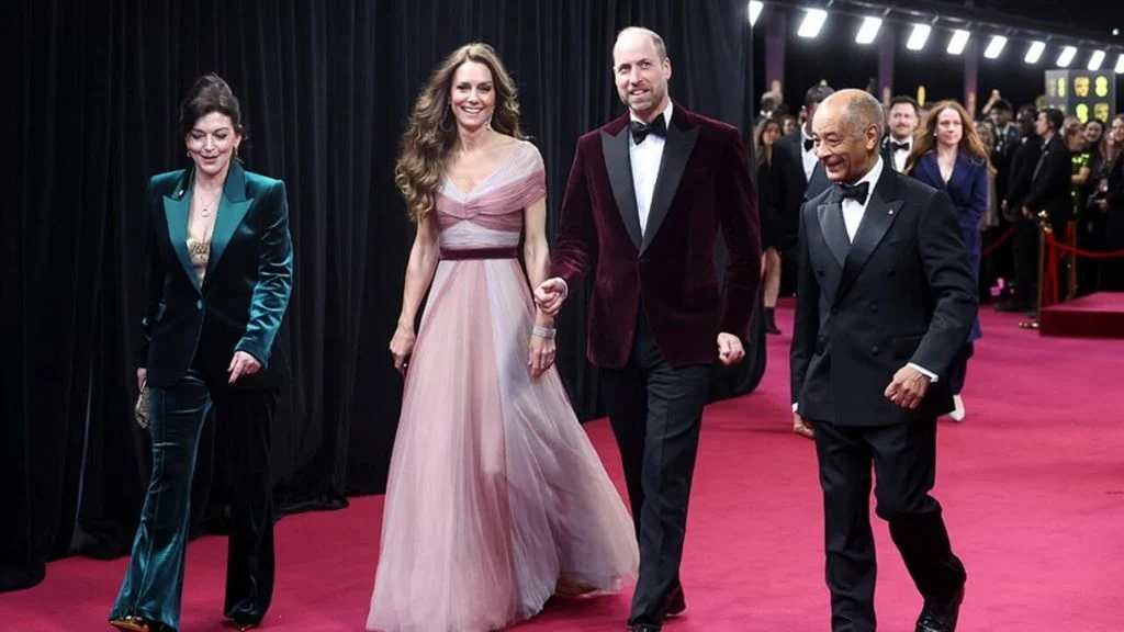 BAFTA 2026: Kate e William in burgundy sfidano lo scandalo Royal — agi.it