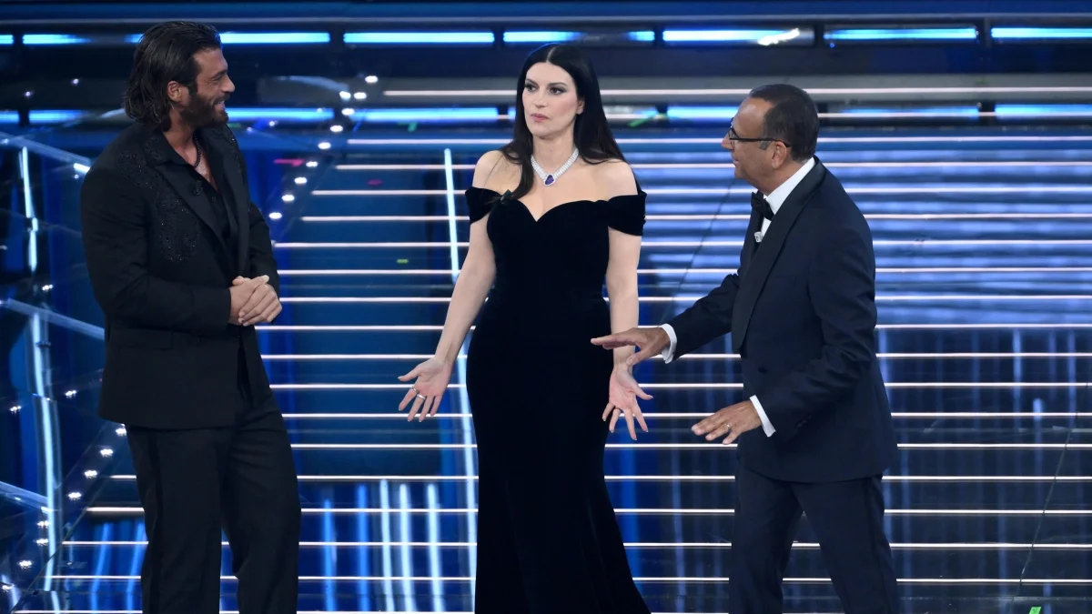 Sanremo 2026 registra 9,6 milhões de espectadores e queda de 3 milhões em relação a 2025
