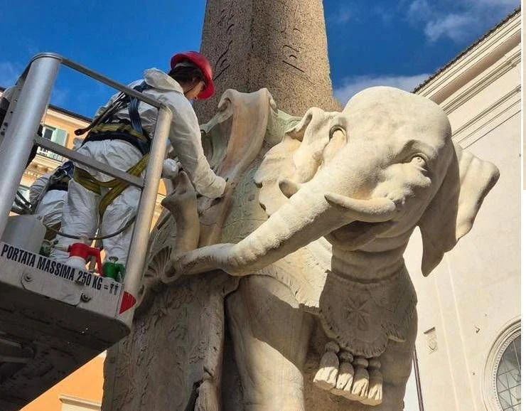 Elefante di Bernini restaurado após queda da zanna em Piazza della Minerva