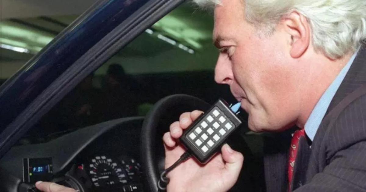 Alcolock passa a ser obrigatório para recidivistas na Itália; custo e limites preocupam