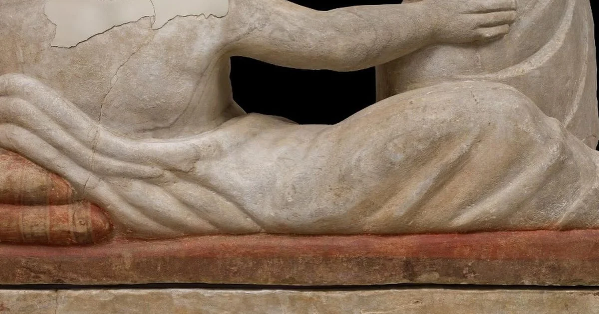 Urna del Bottarone: as cores do alabastro ressurgem em Florença após restauração