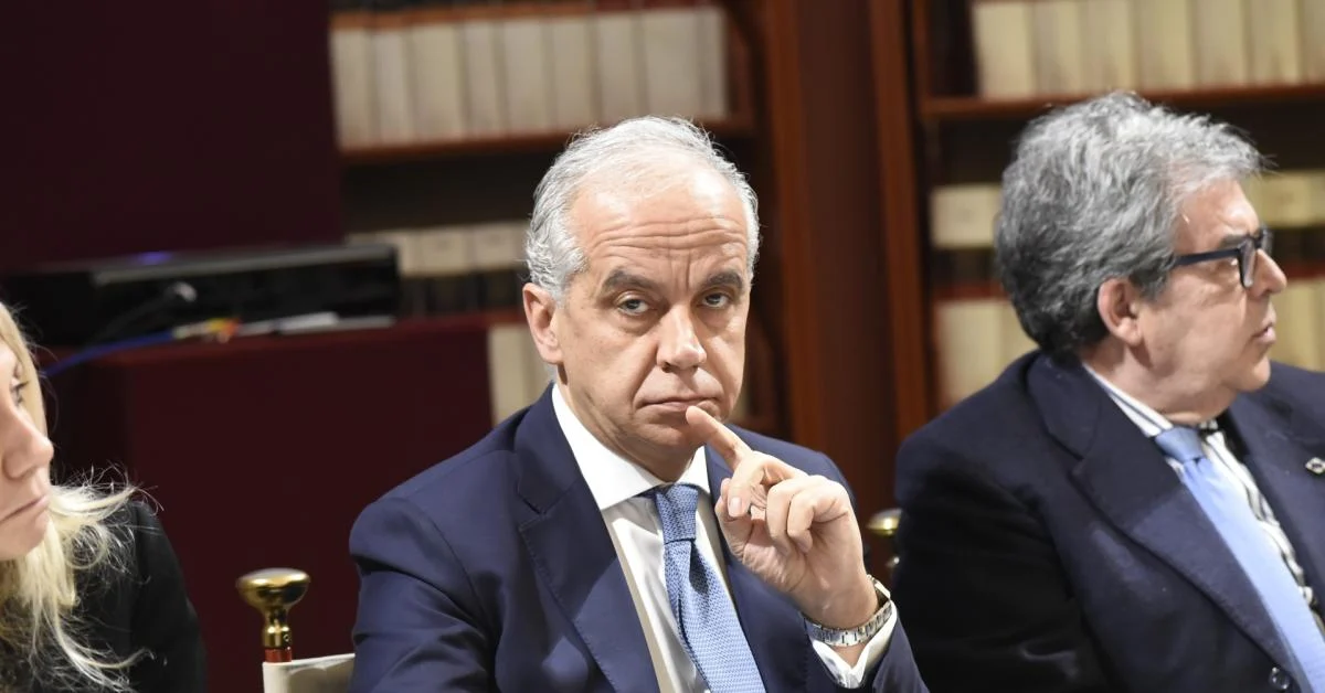 Sea Watch 5, Piantedosi contro decisione Tribunale Palermo di sospendere fermo nave e risarcire Ong: “Impugneremo la sentenza” — ilgiornaleditalia.it