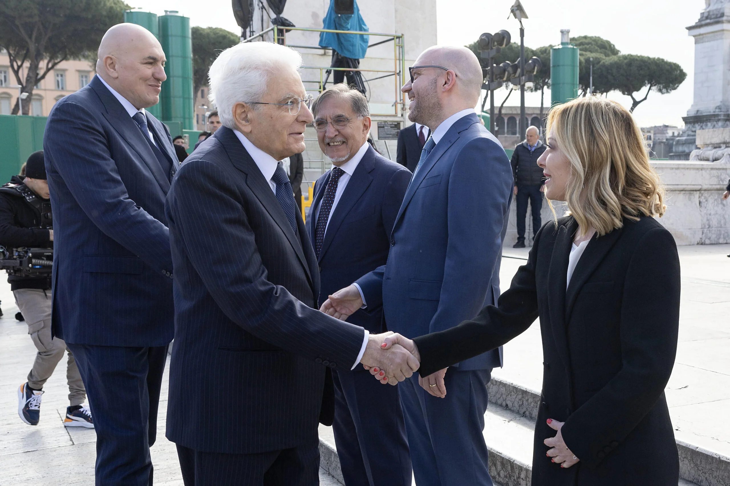 Homenagem à Resistência: Meloni e Mattarella no Dia da Libertação