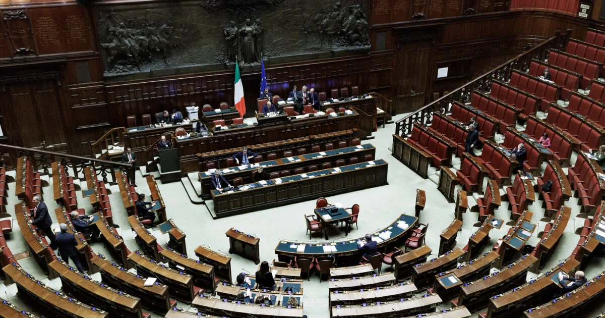 Simulação mostra: nova lei eleitoral transforma 46% dos votos em 57% dos assentos — vantagem ao centro-direita