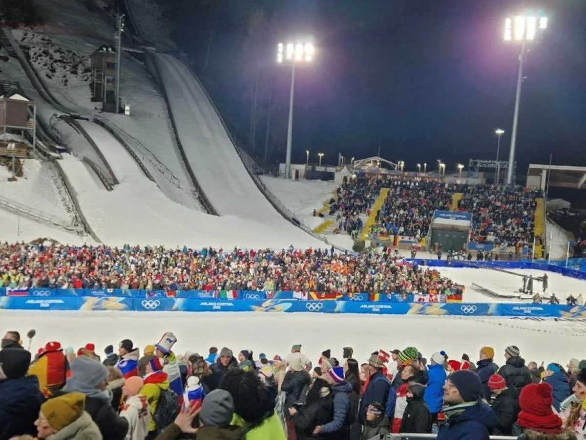 Trabalhadores da Milano‑Cortina denunciam turnos de 12 horas, salário de €8 e demissões por WhatsApp
