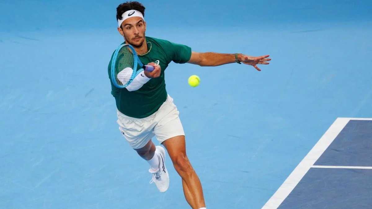 Lorenzo Musetti anuncia retorno: pronto para Indian Wells e Miami após recuperação do íleo-psoas
