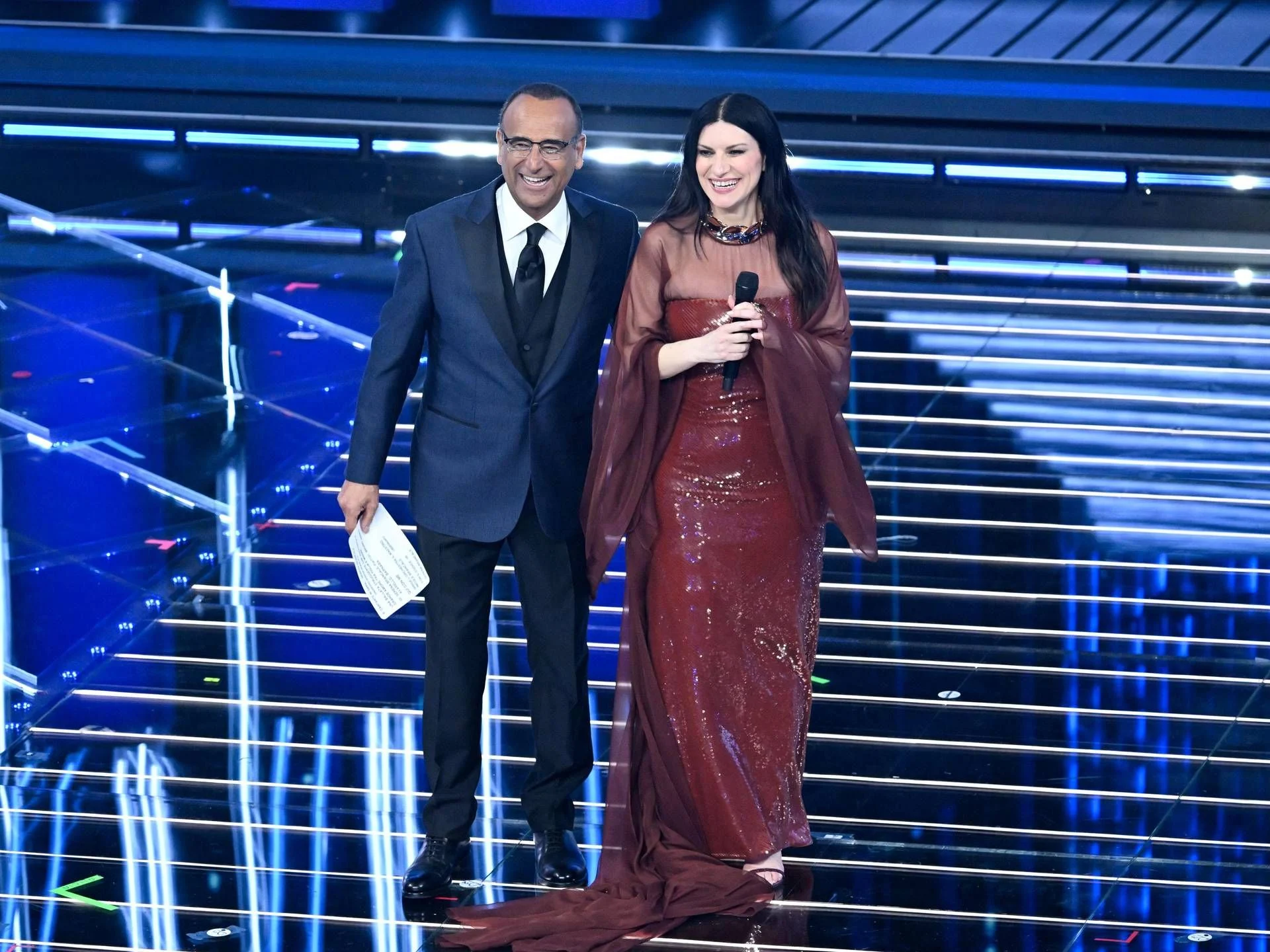 Sanremo 2026: como votar na quarta noite de covers — números, custos e regras do televoto