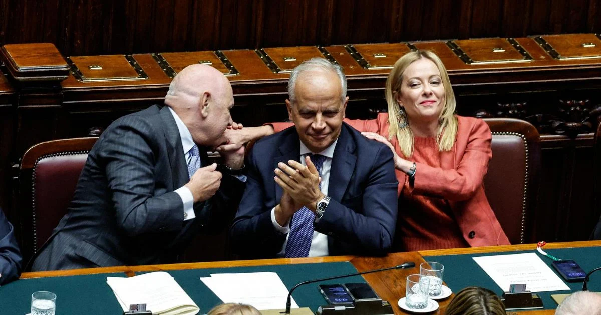 Referendo em risco de boomerang: Meloni expõe-se enquanto aliados recuam