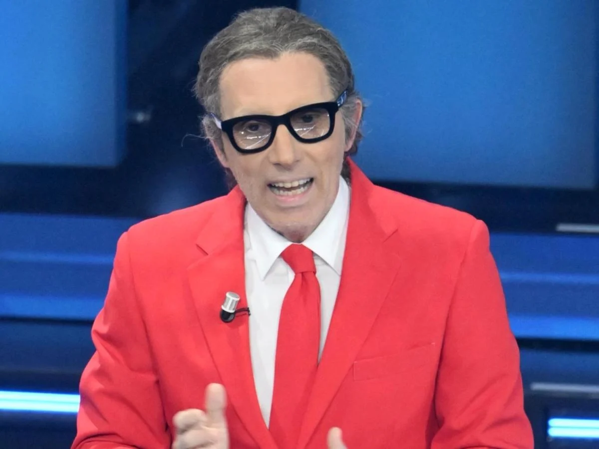 Ubaldo Pantani em Sanremo: a máscara de Lapo, a amizade real e o triunfo do imprevisto