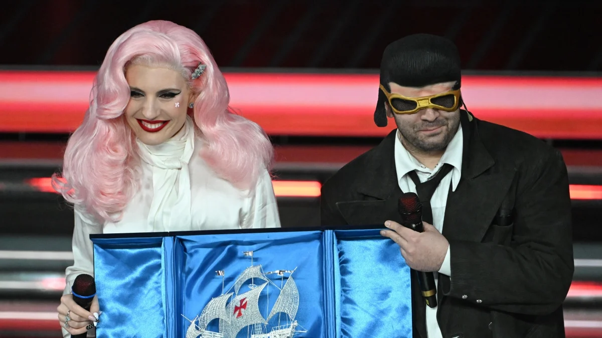 Sanremo 2026: Ditonellapiaga e Tony Pitony vencem a noite das cover — veja o top 10