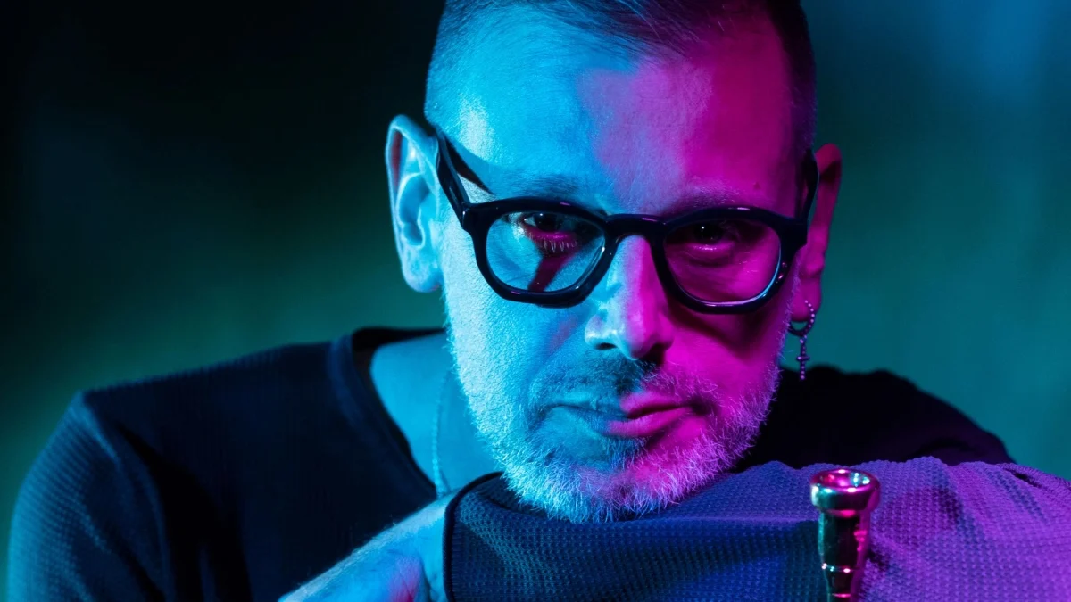 Fabrizio Bosso: o trompetista que volta ao palco do Sanremo 2026 com Dargen D'Amico e Pupo