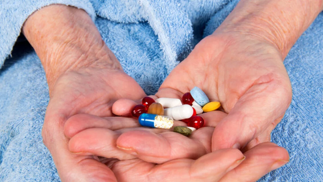 Interações entre medicamentos aumentam risco em pacientes com câncer: responsáveis por 4% dos óbitos