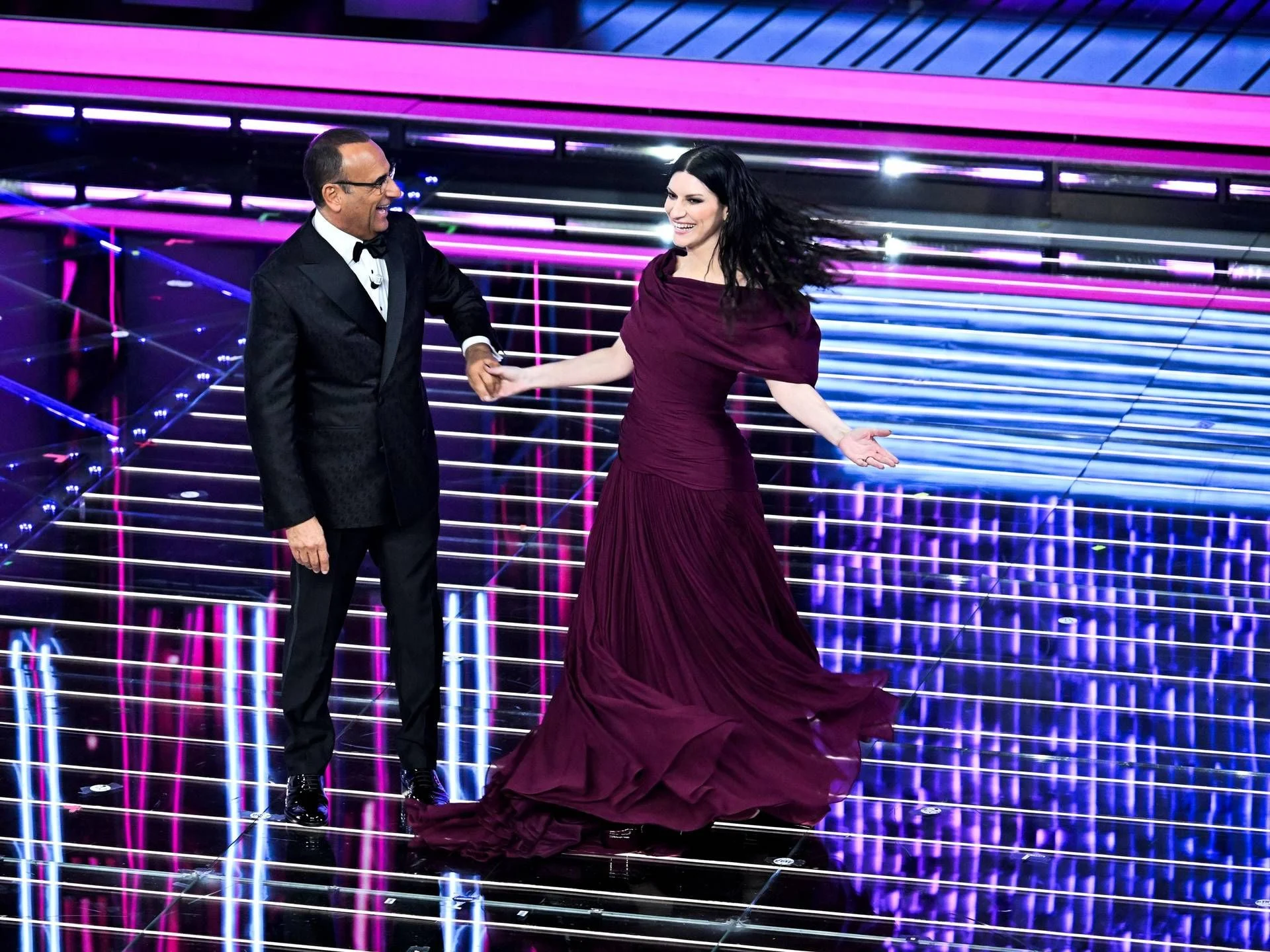 Sanremo 2026: final reúne 11.022.000 espectadores e registra 68,8% de share