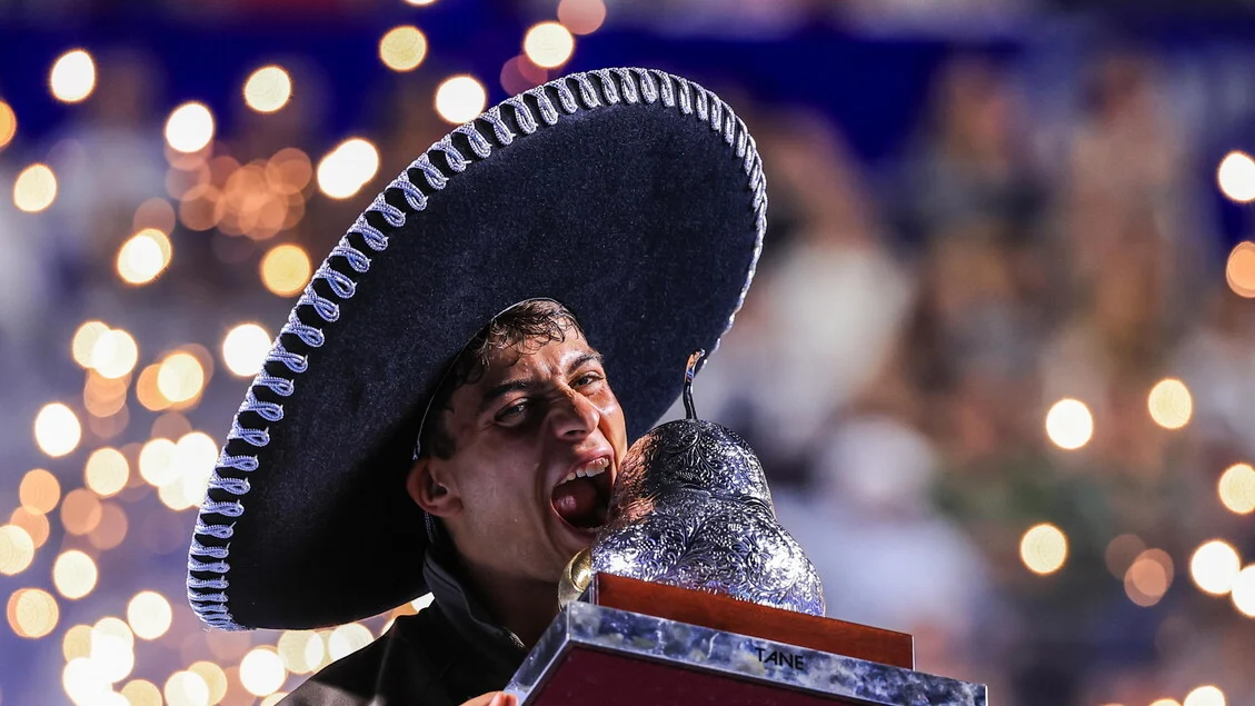 Flavio Cobolli conquista o ATP 500 de Acapulco e atinge o 15º lugar no ranking