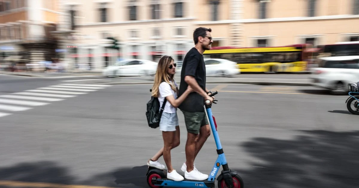 Atraso na placa e no seguro para patinetes elétricos: plataforma telemática ainda não entrou em operação