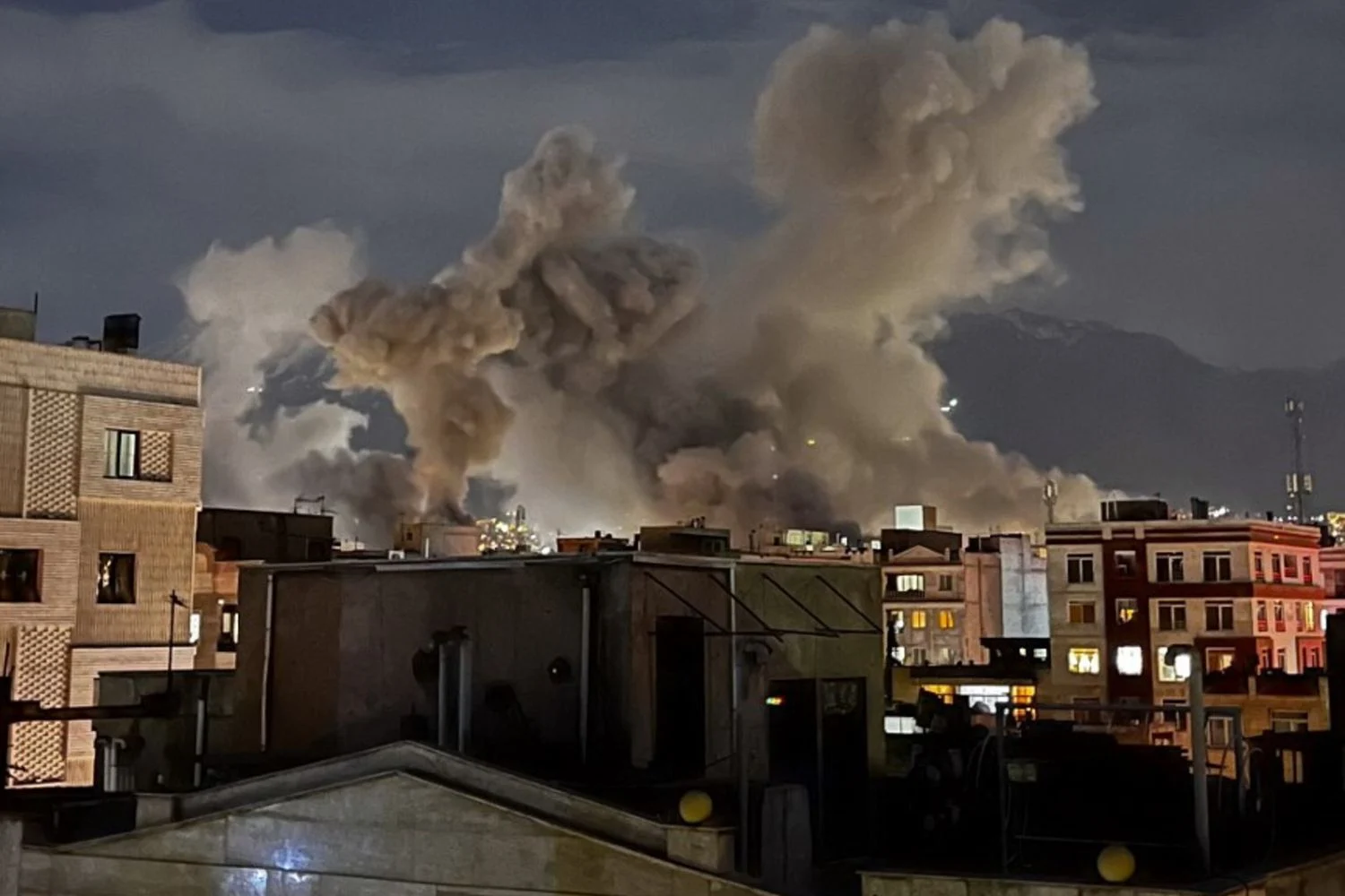 Irã: alerta internacional sobre a sorte dos prisioneiros políticos e detidos em meio ao conflito