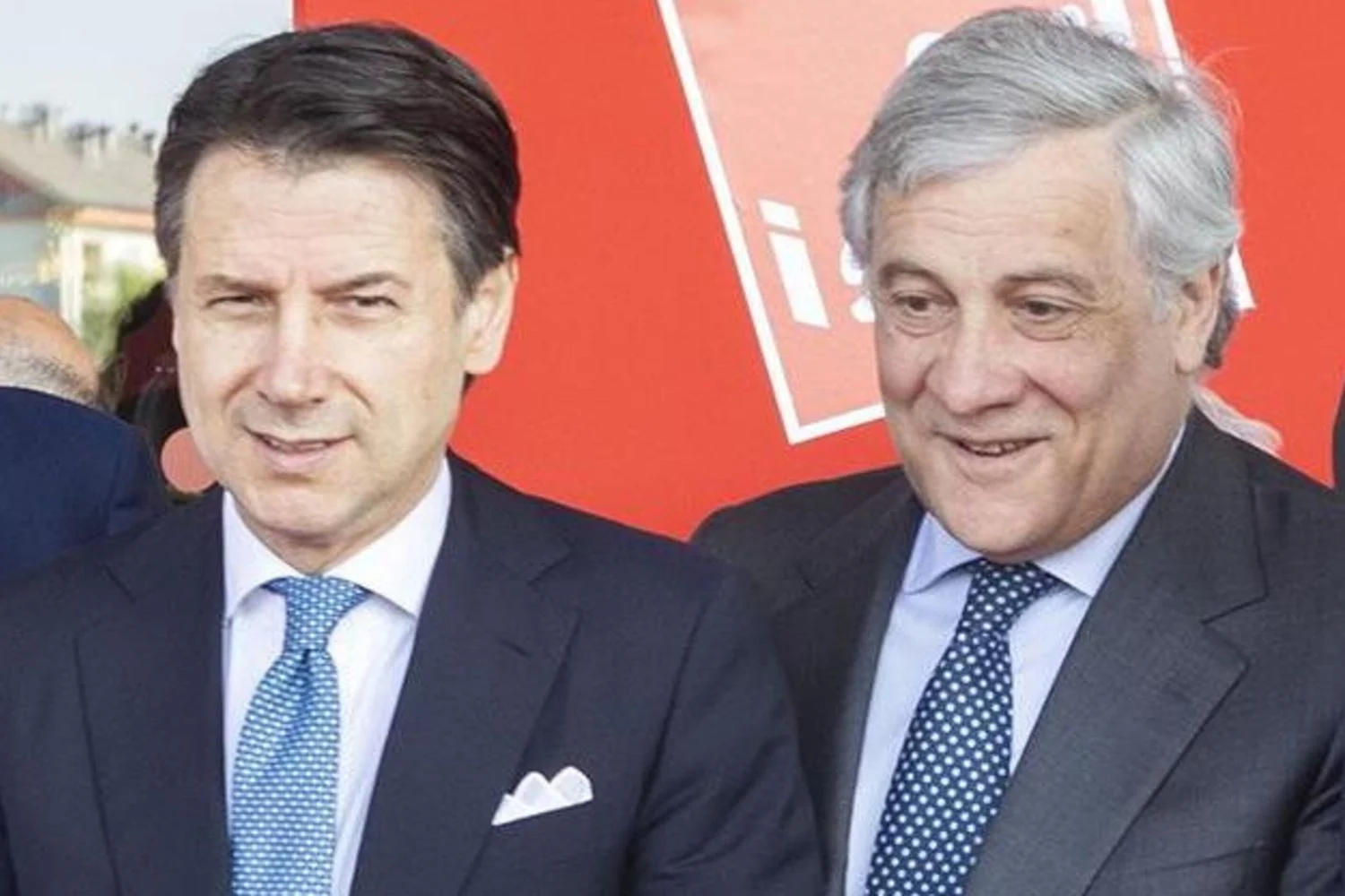 Tajani e Conte se confrontam nas comissões por causa do Irã entre 'Giuseppi', 'Toni' e o Tricolore