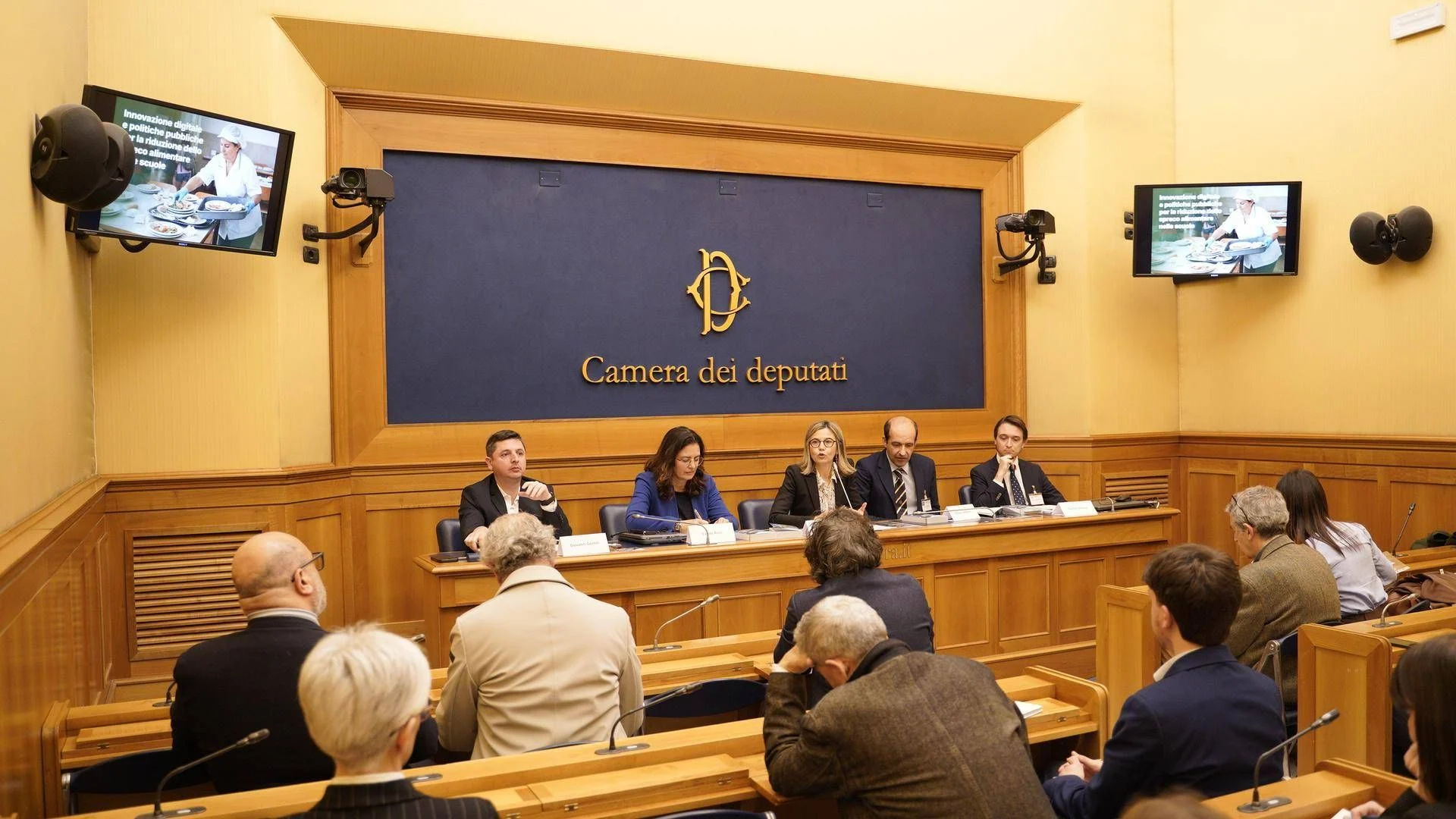 Gadda pede ‘fase 2’ na luta contra o desperdício: reforço para escolas e terceiro setor