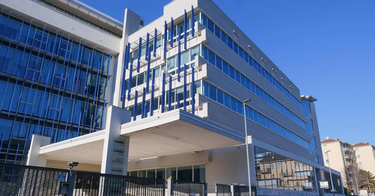 Gedi vende La Stampa à Sae de Alberto Leonardis: acordo preliminar e próximos passos