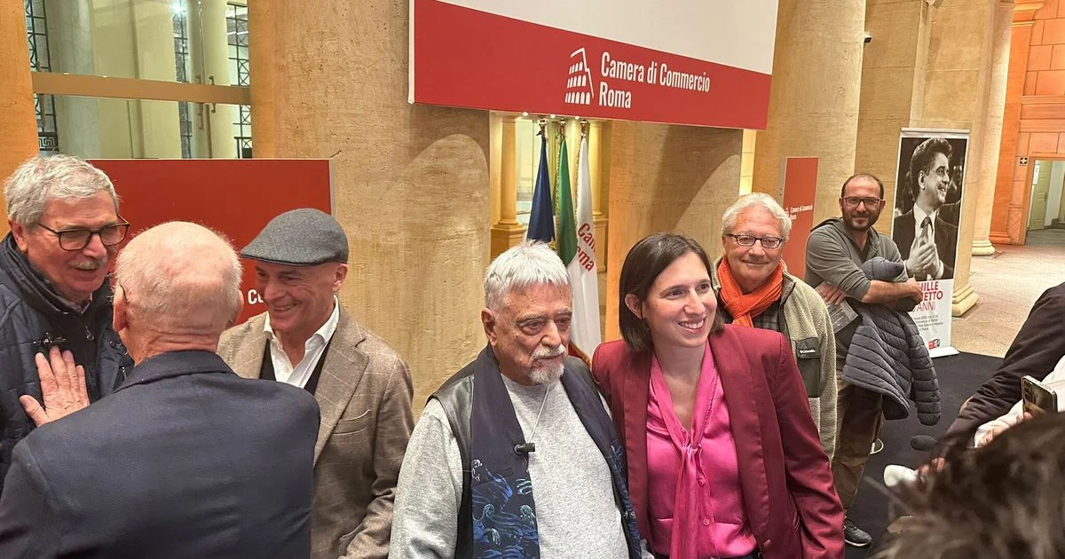 Achille Occhetto faz 90 anos: da Bolognina à 'Gioiosa Macchina da Guerra', a história em primeira mão