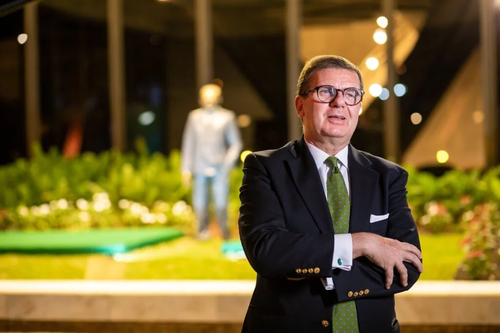 Itália e Brasil: Uma Parceria Estratégica segundo Azzarello