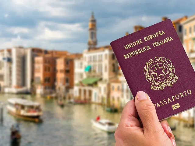 Quem está inscrito no AIRE pode emitir o passaporte italiano diretamente na Itália?