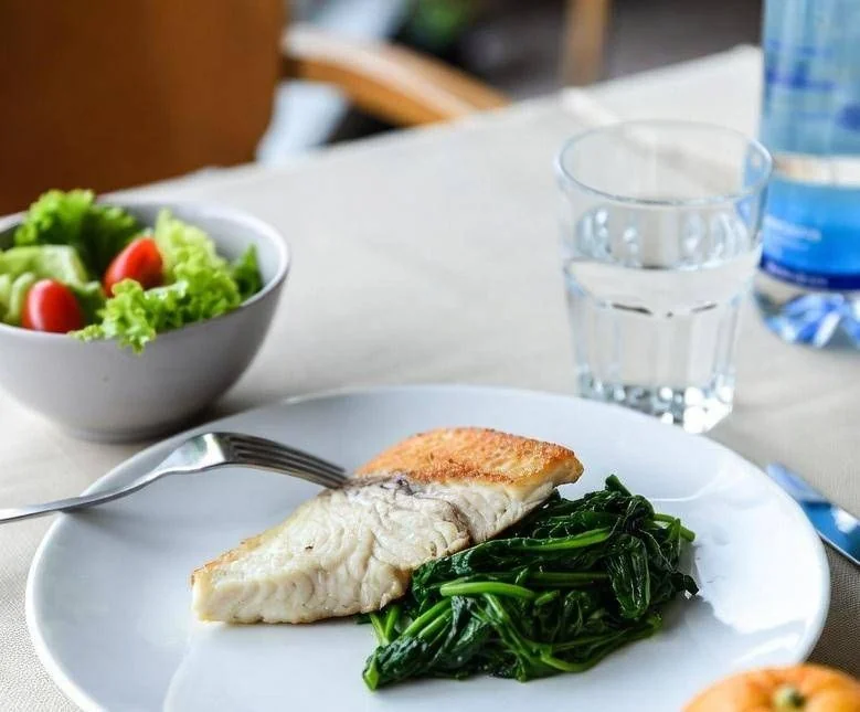 Dieta que aumenta chance de chegar aos 70 anos sem doenças: estudo aponta alimentos-chave