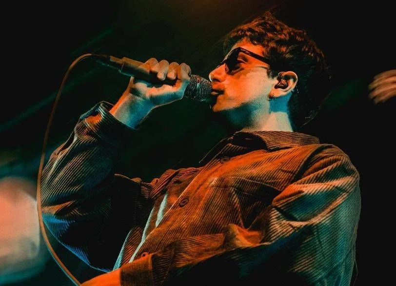 Franco126 faz sold out em Londres: o indie romano exporta 'Futuri Possibili' pela Europa