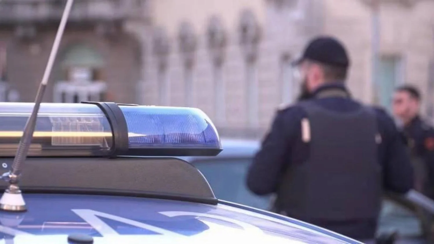 Mulher idosa encontrada morta em Gênova; suspeita de esfaqueamento pelo filho em Molassana