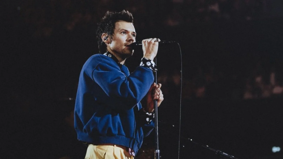 Harry Styles em Manchester: o privilégio do palco, a festa analógica e o novo álbum ao vivo