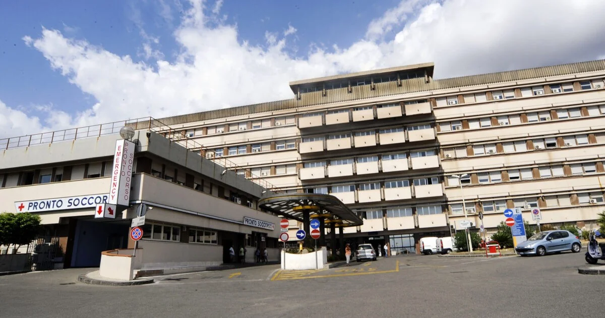 Diretor do Policlinico de Messina, Salvatore Iacolino, investigado por 'concorso esterno' com a máfia e corrupção