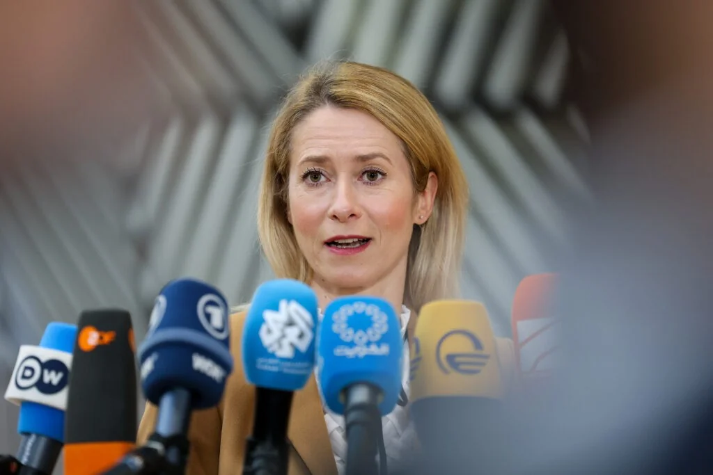 Kallas: Israel tem direito de se defender, mas deve cessar operações no Líbano, alerta para crise humanitária